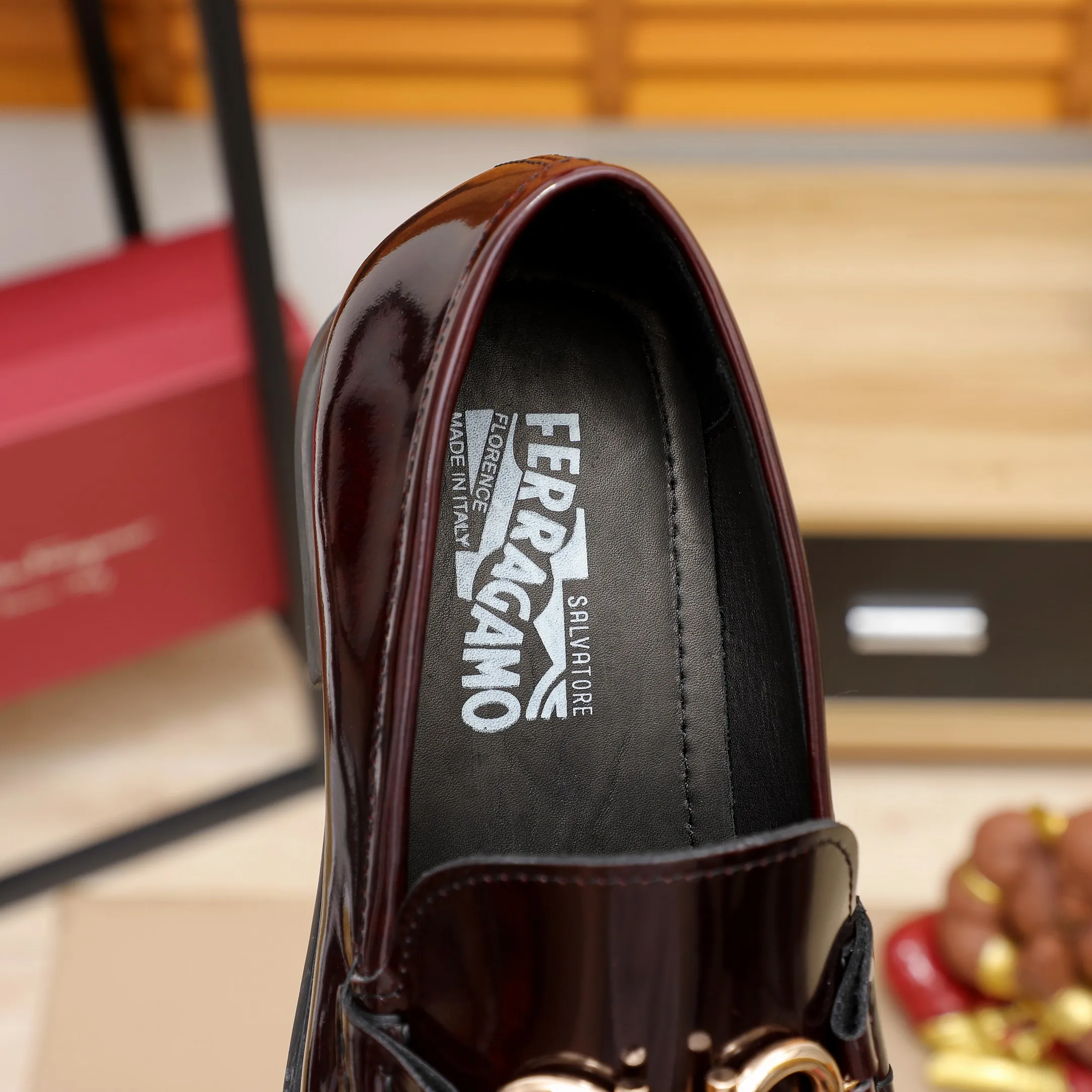 Men's shoes 💰540 🕷🕷🐂【Ferragamo】Ferragamo Popular fashionable casual shoes🇨🇳Official website counter 1:1 production, original mold opening💯Good quality visible, imported high-end first-layer open-edge beaded cowhide, water-dyed🐂leather lining🌿very clear texture, high-quality waterproof, non-slip and wear-resistant outsole🎋high quality and low price, truly handmade🍓black, burgundy, 2 colors optional! Code number 38-45……